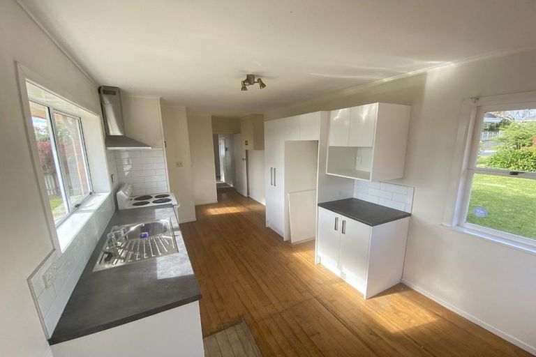 Photo of property in 10 Thompson Terrace, Manurewa, Auckland, 2102