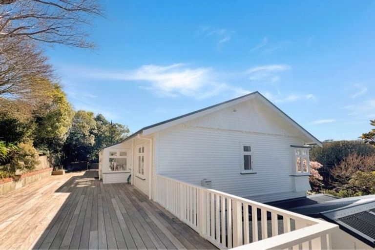 Photo of property in 12 Mallam Street, Karori, Wellington, 6012