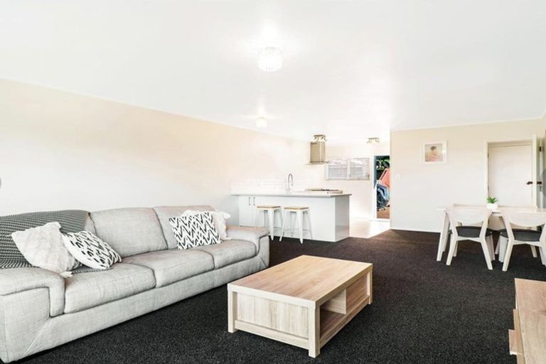 Photo of property in 1/131 Glamorgan Drive, Torbay, Auckland, 0630