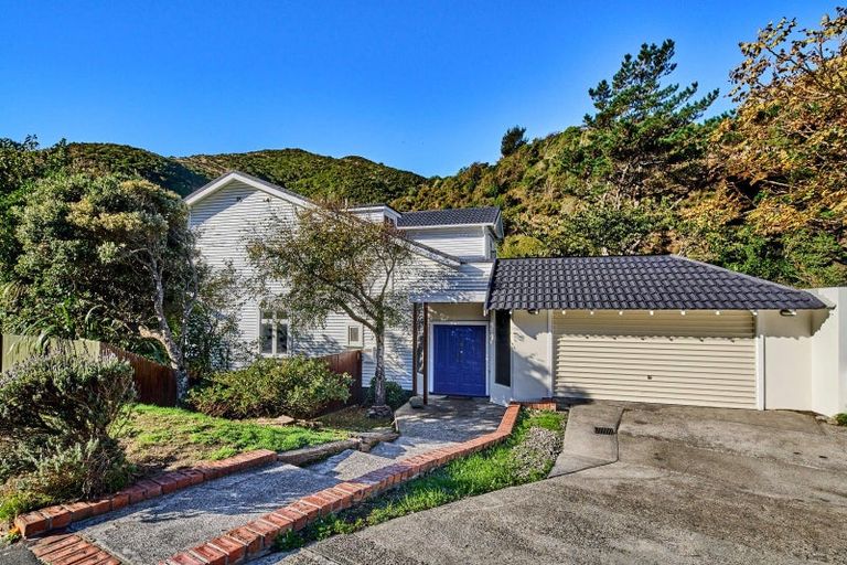 Photo of property in 202 Happy Valley Road, Owhiro Bay, Wellington, 6023