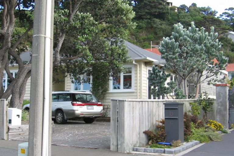 Photo of property in 14 Ferry Street, Seatoun, Wellington, 6022