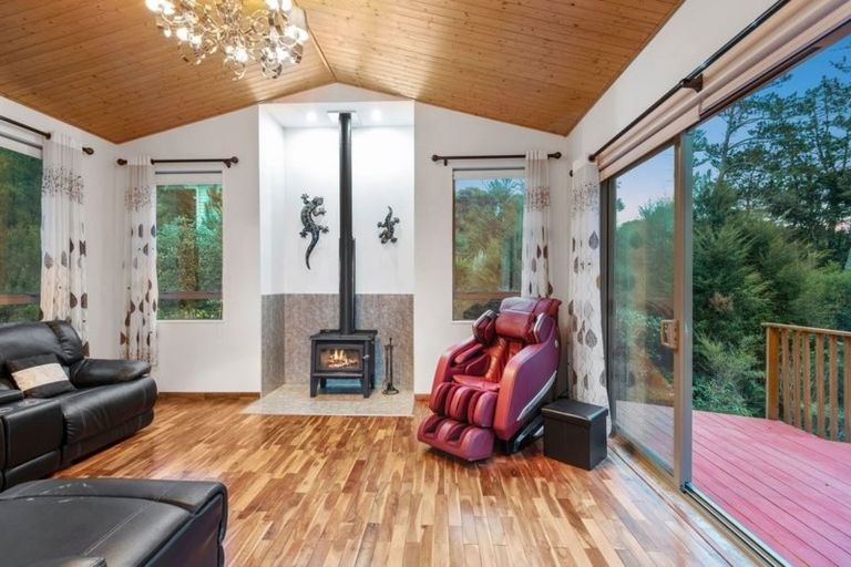 Photo of property in 16 Hobson Heights Road, Lucas Heights, Auckland, 0632