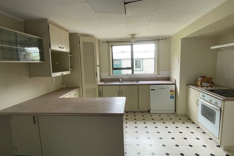 Photo of property in 10 Fonblanque Street, Westport, 7825