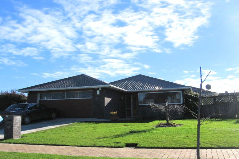 Photo of property in 3 Clearview Drive, Milson, Palmerston North, 4414