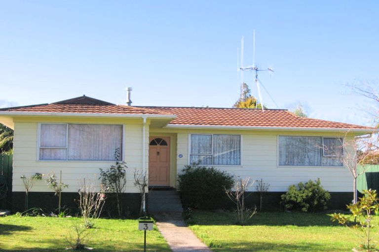 Photo of property in 3 Frost Place, Pukete, Hamilton, 3200