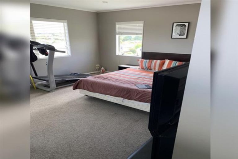 Photo of property in 26a Orams Road, Hillpark, Auckland, 2102