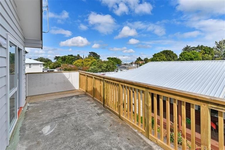 Photo of property in 27 Mcinnes Road, Weymouth, Auckland, 2103