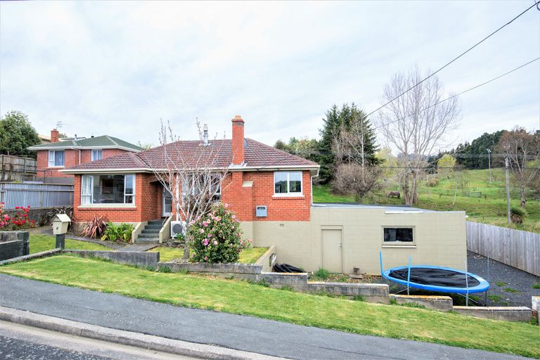 Photo of property in 1 Penrich Street, Abbotsford, Dunedin, 9018