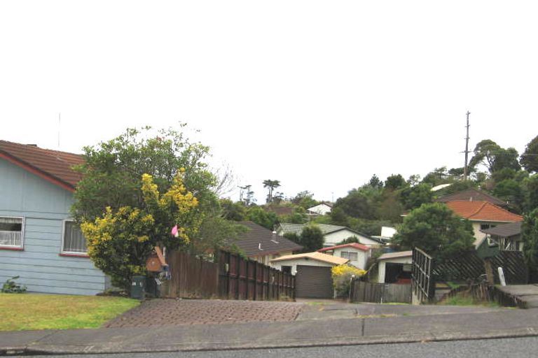 Photo of property in 7 Meadowood Drive, Unsworth Heights, Auckland, 0632