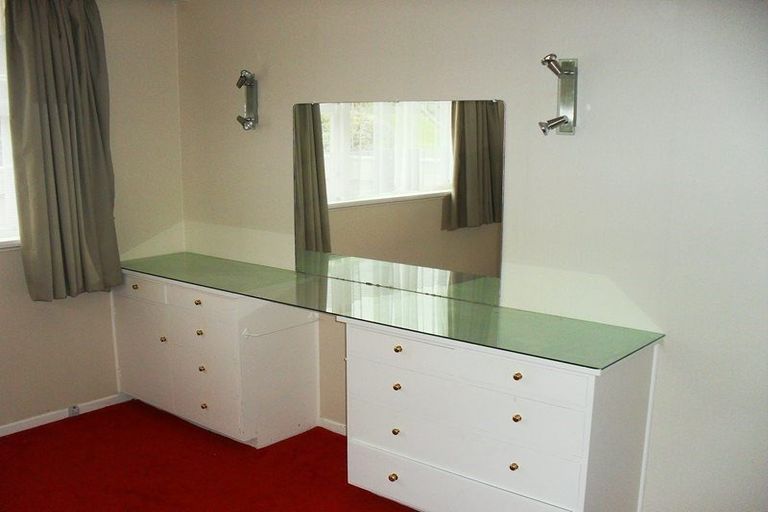 Photo of property in 12 Maple Grove, Kingston, Wellington, 6021