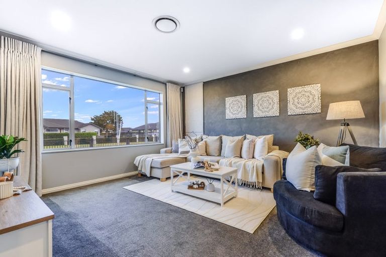 Photo of property in 23 Madison Street, Cambridge, 3434