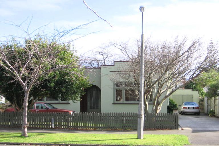 Photo of property in 26 Havill Street, Takaro, Palmerston North, 4410