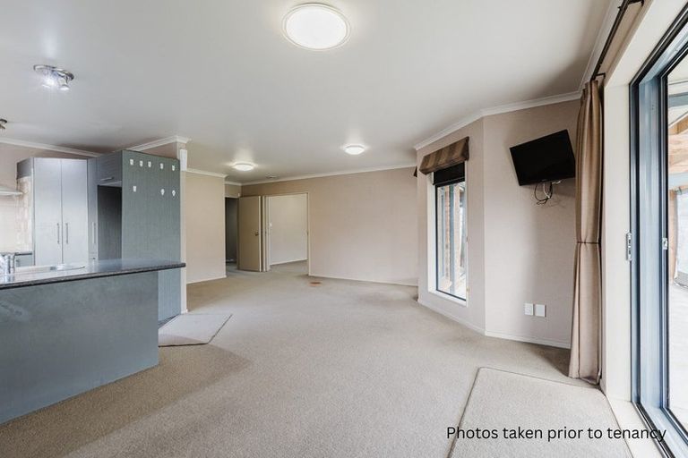 Photo of property in 17 Brooklyn Heights Drive, Kelvin Grove, Palmerston North, 4414