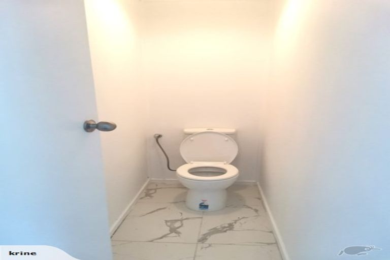 Photo of property in 35 Hanson Grove, Stokes Valley, Lower Hutt, 5019