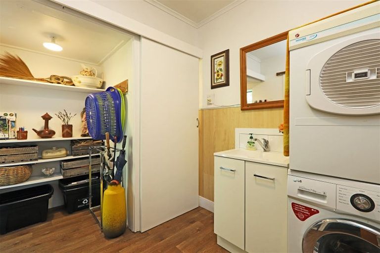 Photo of property in 309 Collinge Road, Mayfair, Hastings, 4122