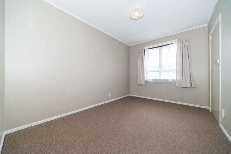 Photo of property in 57 Tararua Terrace, Cloverlea, Palmerston North, 4412