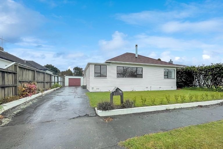 Photo of property in 18 Exeter Street, Brooklands, New Plymouth, 4310