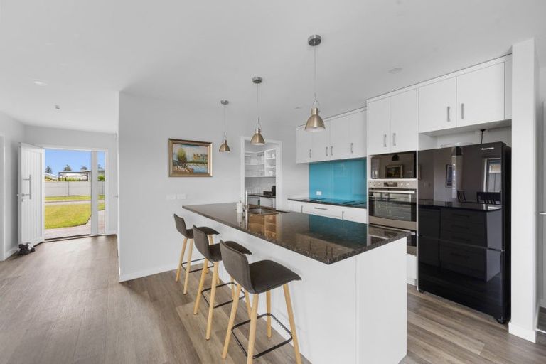 Photo of property in 8 Kaituna Place, Te Awa, Napier, 4110