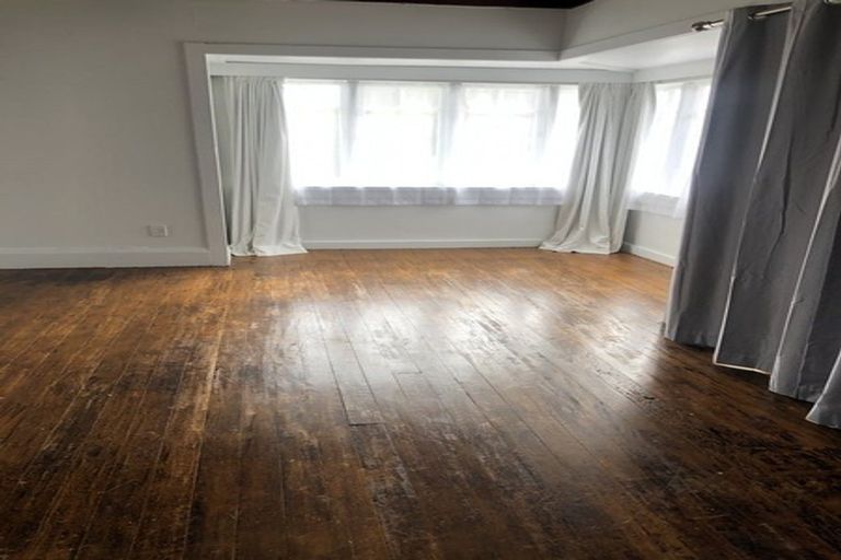 Photo of property in 51 Whitford Park Road, Whitford, Howick, 2571