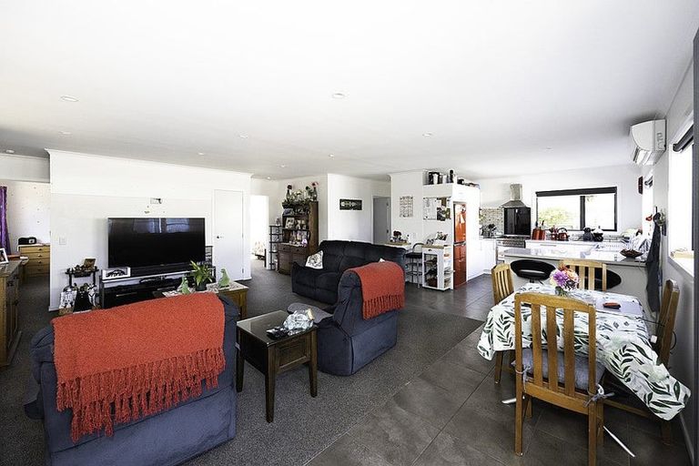 Photo of property in 43 Cobblestone Road, Kakanui, Oamaru, 9495