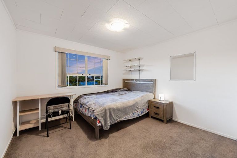 Photo of property in 39 Squirrel Lane, Browns Bay, Auckland, 0630