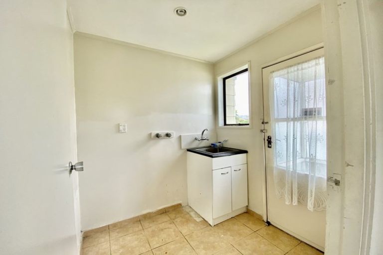 Photo of property in 5 Dissmeyer Drive, Clover Park, Auckland, 2019