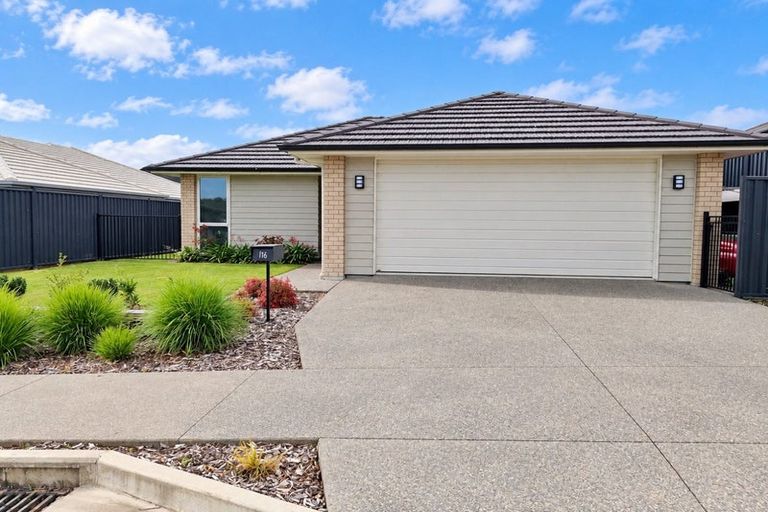 Photo of property in 116 Sentinel Avenue, Omokoroa, 3114