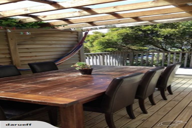 Photo of property in 202 Townsend Road, Miramar, Wellington, 6022