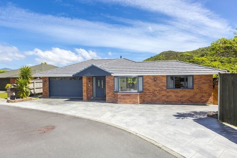 Photo of property in 20 Ormrod Grove, Riverstone Terraces, Upper Hutt, 5018