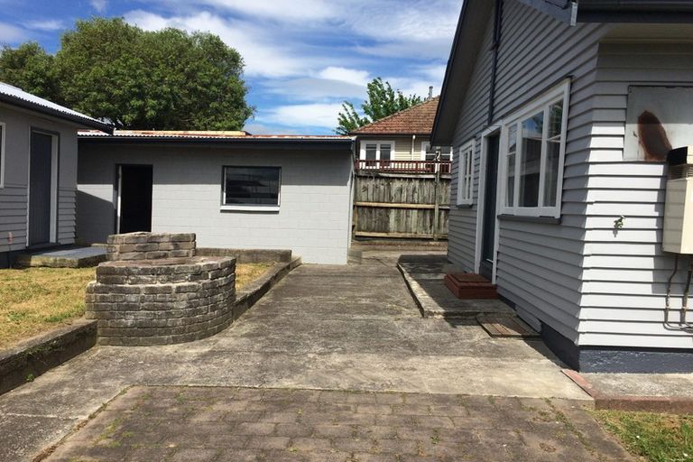 Photo of property in 16 Hinau Street, Maeroa, Hamilton, 3200