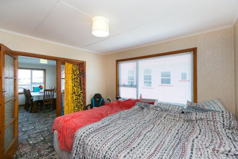 Photo of property in 160 Tukapa Street, Westown, New Plymouth, 4310