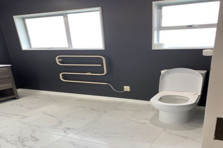 Photo of property in 50 Colwill Road, Massey, Auckland, 0614