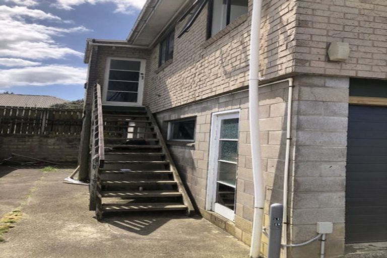 Photo of property in 20 Christmas Road, Manurewa, Auckland, 2102