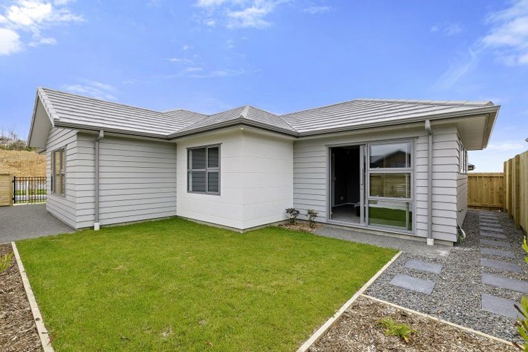 Photo of property in 135 Waipounamu Drive, Kelson, Lower Hutt, 5010
