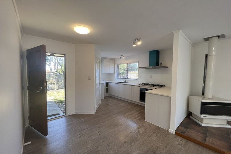 Photo of property in 2/15 Golfland Drive, Golflands, Auckland, 2013