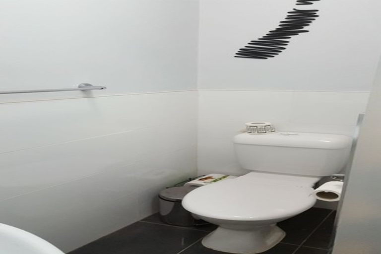 Photo of property in Hopper Street Apartments, 4/20 Hopper Street, Mount Cook, Wellington, 6011