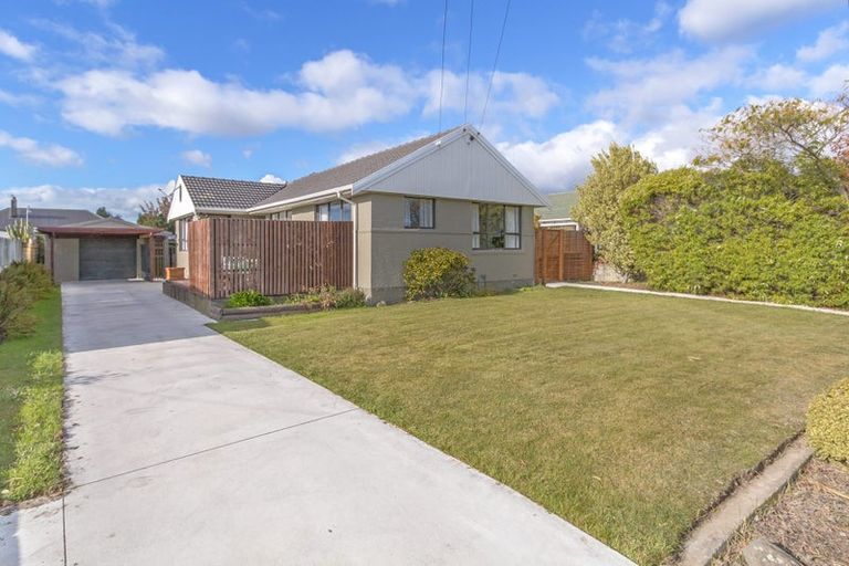 Photo of property in 22 Fenchurch Street, Northcote, Christchurch, 8052