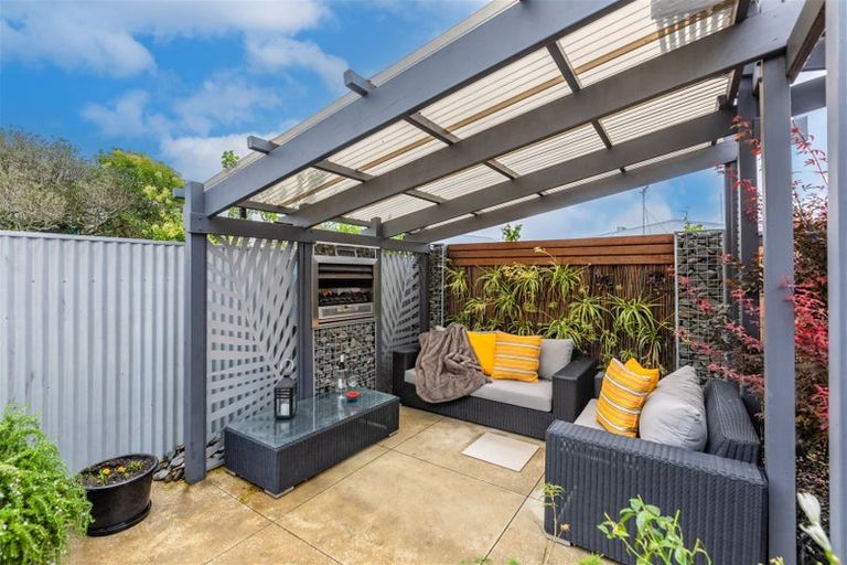 Photo of property in 6a Kauri Street, Taradale, Napier, 4112