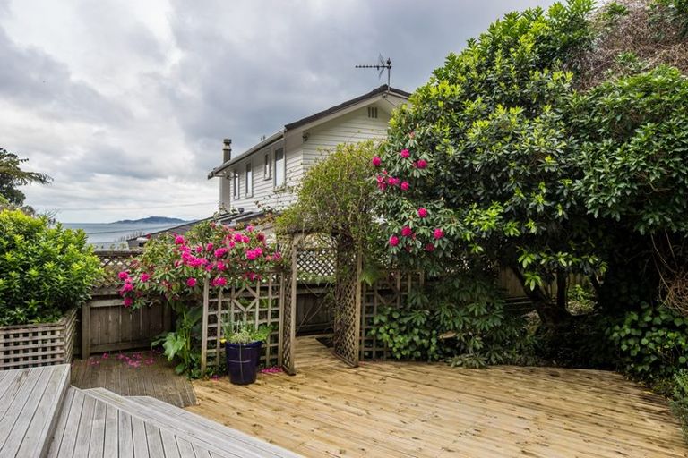 Photo of property in 28a Ferry Road, Days Bay, Lower Hutt, 5013