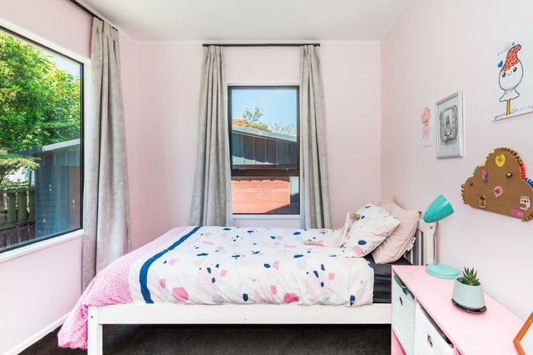 Photo of property in 4b Michael Road, Paraparaumu Beach, Paraparaumu, 5032