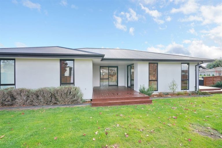 Photo of property in 9 Seaward Street, Pegasus, 7612