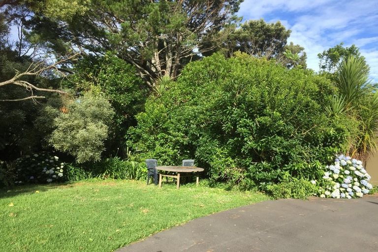 Photo of property in 193 Valley Road, Waimauku, 0881