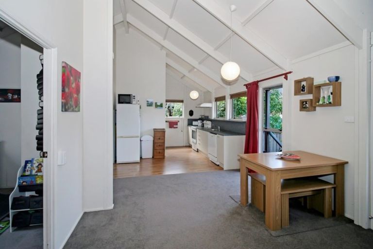 Photo of property in 21 Thames Street, Welbourn, New Plymouth, 4310