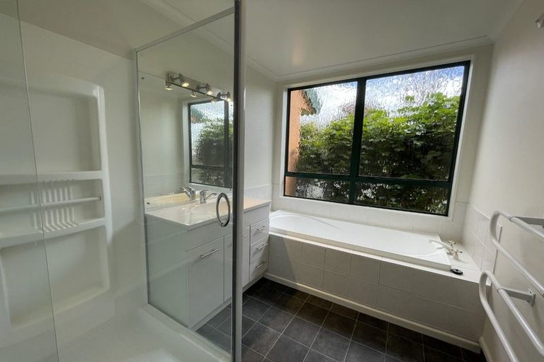 Photo of property in 13 Kingsgate Row, Havelock North, 4130
