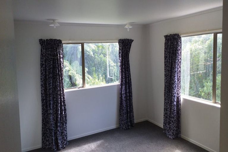 Photo of property in 37 Lynmouth Avenue, Karori, Wellington, 6012