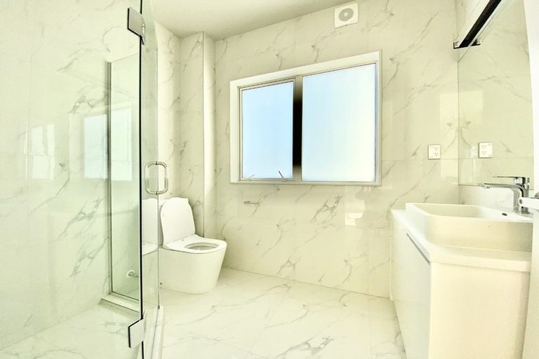 Photo of property in 47 Donegal Park Drive, Flat Bush, Auckland, 2019