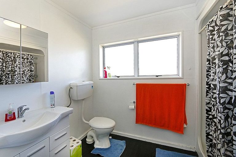 Photo of property in 144a Tasman Street, Opunake, 4616