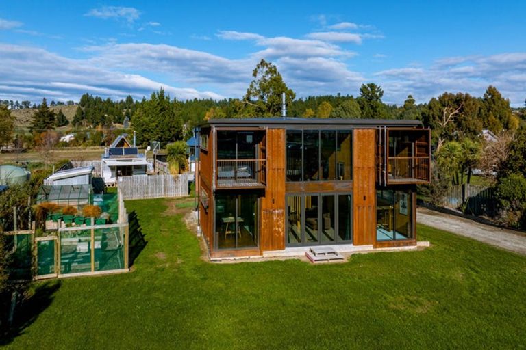 Photo of property in 29 Newcastle Road, Hawea Flat, Wanaka, 9382