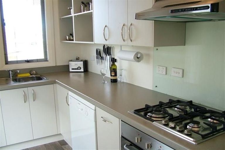 Photo of property in 3 Queen Street, Winton, 9720