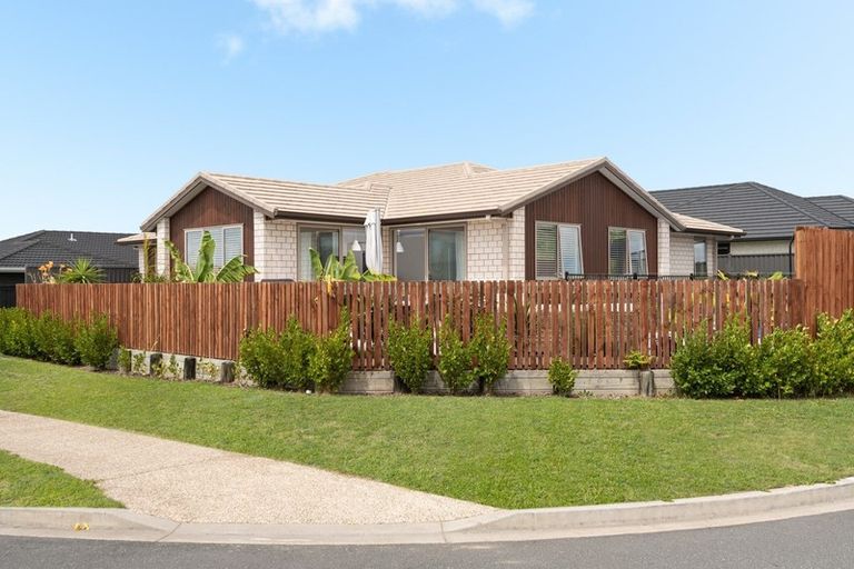Photo of property in 3 Blacklock Road, Pyes Pa, Tauranga, 3112